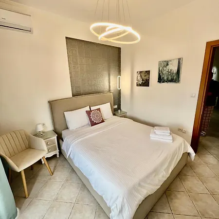 Lux 2 * Serres