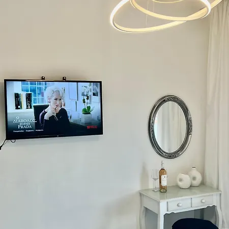 Lux 2 *