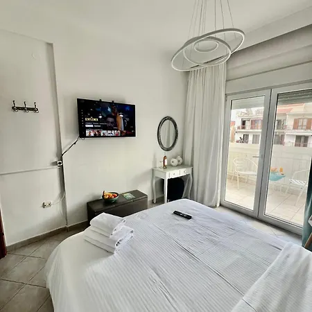 Lux 2 Apartment Serres